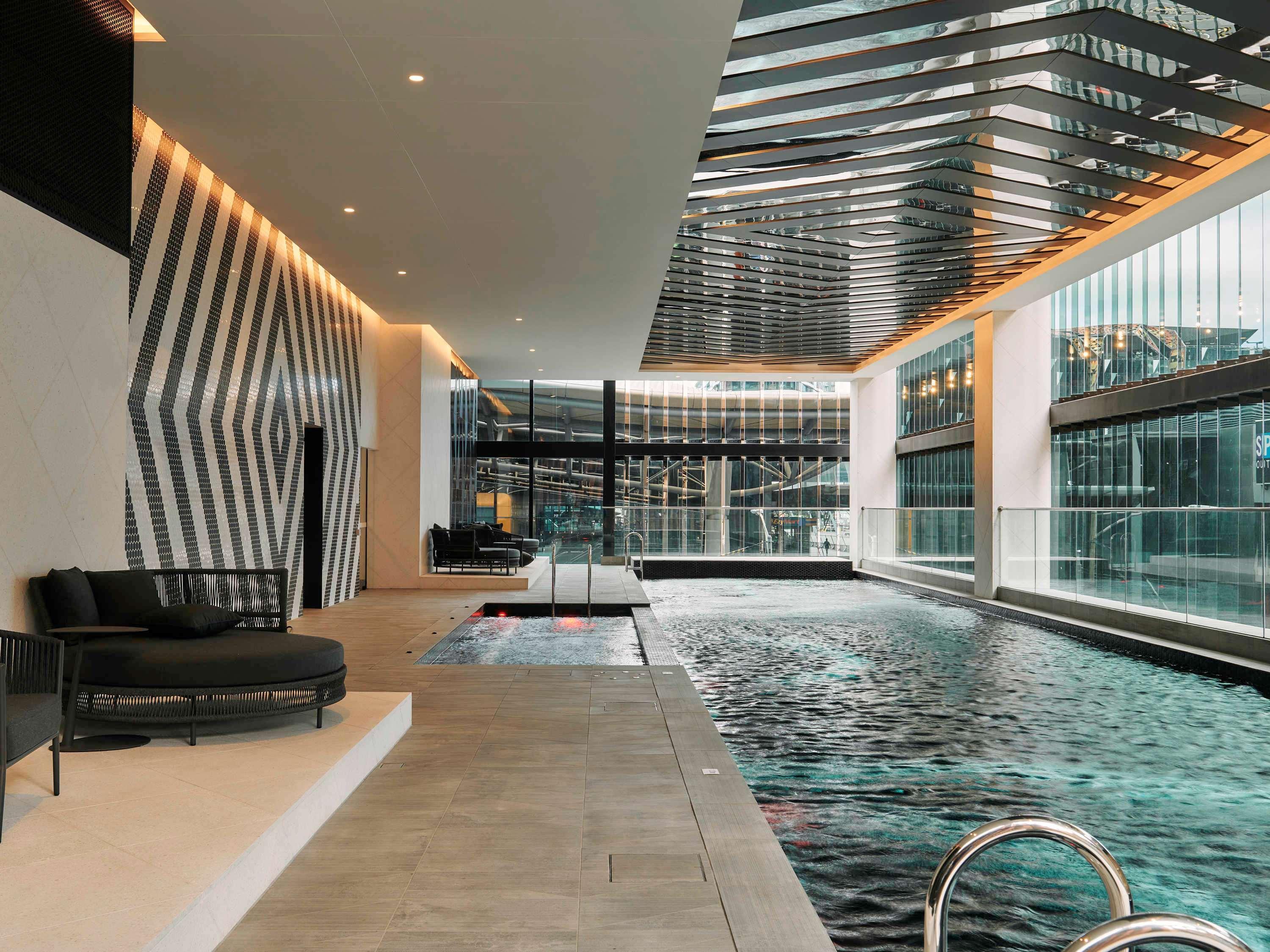 Movenpick Hotel Melbourne On Spencer Екстер'єр фото